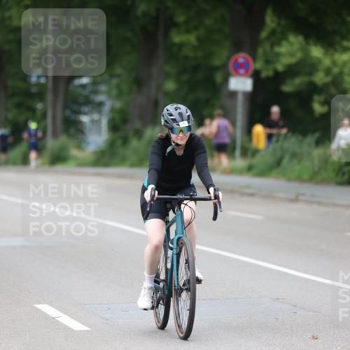 15.06.2025 - 7 Türme Triathlon Yannick Fuchs http://msf.ph/oto/7966309 15.06.2025 14:02:48 Radfahren 824 meine-sportfotos.de