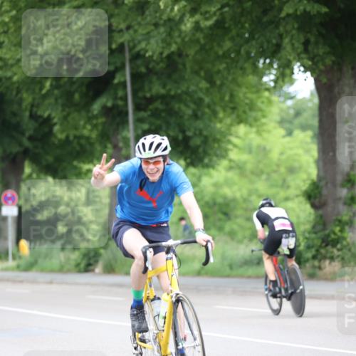 15.06.2025 - 7 Türme Triathlon Yannick Fuchs http://msf.ph/oto/7966335 15.06.2025 11:17:19 Radfahren 230 meine-sportfotos.de