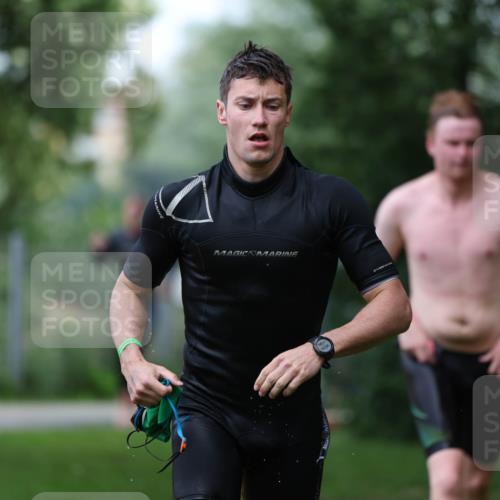 15.06.2025 - 7 Türme Triathlon Michael Strokosch http://msf.ph/oto/7966341 15.06.2025 12:20:30 Schwimmen 385, 438, 499, 573, 604, 610, 613, 634 meine-sportfotos.de