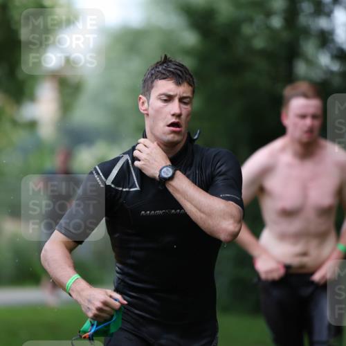 15.06.2025 - 7 Türme Triathlon Michael Strokosch http://msf.ph/oto/7966345 15.06.2025 12:20:30 Schwimmen 385, 438, 499, 573, 604, 610, 613, 634 meine-sportfotos.de