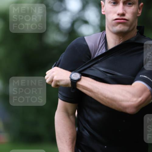 15.06.2025 - 7 Türme Triathlon Michael Strokosch http://msf.ph/oto/7966370 15.06.2025 12:20:31 Schwimmen 385, 438, 499, 573, 604, 610, 613, 634 meine-sportfotos.de