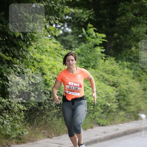 15.06.2025 - REWE Women's Run Jannik Wohlers http://msf.ph/oto/7966385 15.06.2025 10:01:36 Laufen 5179, 56 meine-sportfotos.de