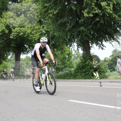 15.06.2025 - 7 Türme Triathlon Yannick Fuchs http://msf.ph/oto/7966401 15.06.2025 13:17:41 Radfahren  meine-sportfotos.de