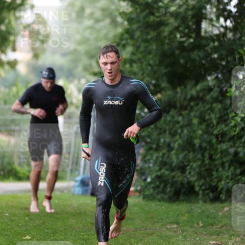 15.06.2025 - 7 Türme Triathlon Michael Strokosch http://msf.ph/oto/7966406 15.06.2025 12:20:34 Schwimmen 385, 438, 499, 573, 604, 610, 613, 634 meine-sportfotos.de