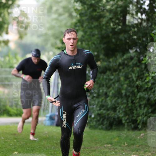 15.06.2025 - 7 Türme Triathlon Michael Strokosch http://msf.ph/oto/7966410 15.06.2025 12:20:35 Schwimmen 385, 438, 499, 573, 610, 613, 634 meine-sportfotos.de