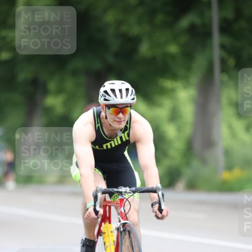 15.06.2025 - 7 Türme Triathlon Yannick Fuchs http://msf.ph/oto/7966485 15.06.2025 11:17:34 Radfahren 235, 271, 291 meine-sportfotos.de