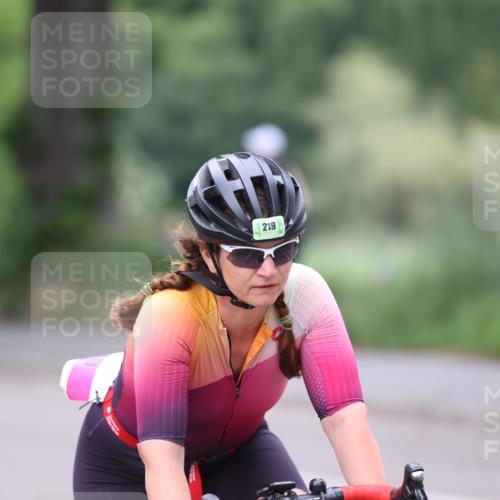 15.06.2025 - 7 Türme Triathlon Yannick Fuchs http://msf.ph/oto/7966503 15.06.2025 14:03:22 Radfahren 219 meine-sportfotos.de