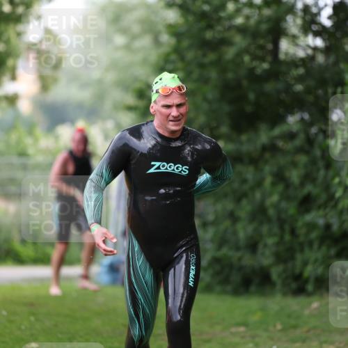 15.06.2025 - 7 Türme Triathlon Michael Strokosch http://msf.ph/oto/7966524 15.06.2025 12:20:48 Schwimmen 385, 434, 499, 557, 568, 597, 625 meine-sportfotos.de