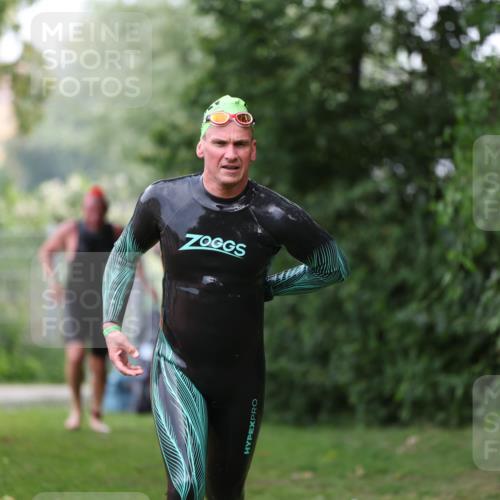 15.06.2025 - 7 Türme Triathlon Michael Strokosch http://msf.ph/oto/7966530 15.06.2025 12:20:48 Schwimmen 385, 434, 499, 557, 568, 597, 625 meine-sportfotos.de