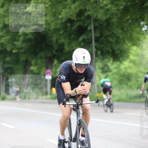 15.06.2025 - 7 Türme Triathlon Yannick Fuchs http://msf.ph/oto/7966532 15.06.2025 11:17:36 Radfahren 271, 291 meine-sportfotos.de
