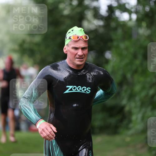 15.06.2025 - 7 Türme Triathlon Michael Strokosch http://msf.ph/oto/7966548 15.06.2025 12:20:49 Schwimmen 385, 434, 499, 557, 568, 597, 625 meine-sportfotos.de