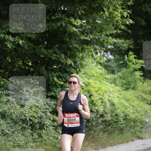 15.06.2025 - REWE Women's Run Jannik Wohlers http://msf.ph/oto/7966553 15.06.2025 10:01:44 Laufen 5594 meine-sportfotos.de