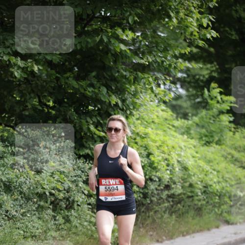 15.06.2025 - REWE Women's Run Jannik Wohlers http://msf.ph/oto/7966558 15.06.2025 10:01:44 Laufen 5594 meine-sportfotos.de