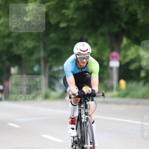 15.06.2025 - 7 Türme Triathlon Yannick Fuchs http://msf.ph/oto/7966602 15.06.2025 11:17:46 Radfahren 252 meine-sportfotos.de