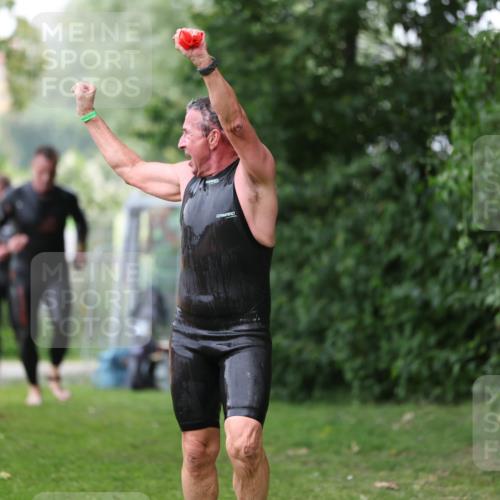 15.06.2025 - 7 Türme Triathlon Michael Strokosch http://msf.ph/oto/7966604 15.06.2025 12:20:53 Schwimmen 385, 434, 557, 568, 597, 625 meine-sportfotos.de