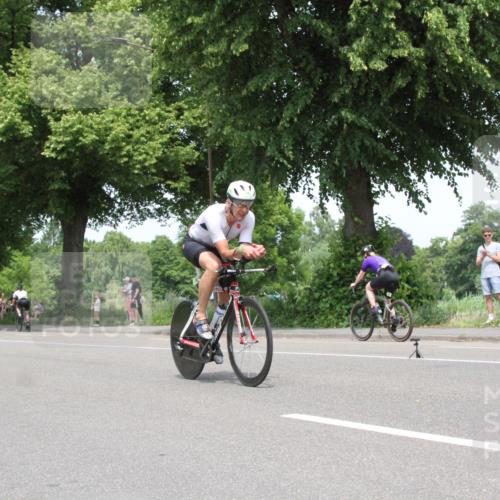 15.06.2025 - 7 Türme Triathlon Yannick Fuchs http://msf.ph/oto/7966611 15.06.2025 13:19:05 Radfahren  meine-sportfotos.de