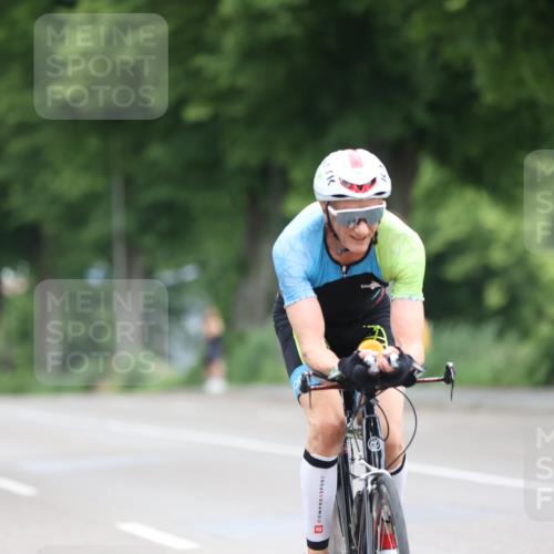 15.06.2025 - 7 Türme Triathlon Yannick Fuchs http://msf.ph/oto/7966613 15.06.2025 11:17:46 Radfahren 252 meine-sportfotos.de