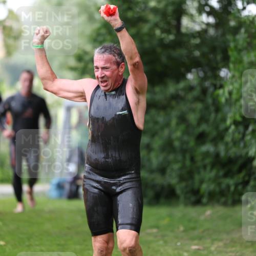 15.06.2025 - 7 Türme Triathlon Michael Strokosch http://msf.ph/oto/7966614 15.06.2025 12:20:53 Schwimmen 385, 434, 557, 568, 597, 625 meine-sportfotos.de