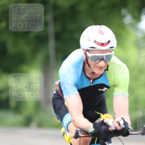 15.06.2025 - 7 Türme Triathlon Yannick Fuchs http://msf.ph/oto/7966629 15.06.2025 11:17:46 Radfahren 252 meine-sportfotos.de