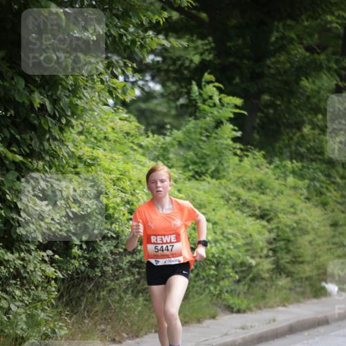 15.06.2025 - REWE Women's Run Jannik Wohlers http://msf.ph/oto/7966651 15.06.2025 10:01:47 Laufen 5447 meine-sportfotos.de