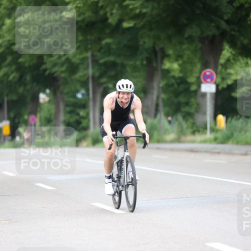 15.06.2025 - 7 Türme Triathlon Yannick Fuchs http://msf.ph/oto/7966652 15.06.2025 11:17:56 Radfahren 262, 273, 316 meine-sportfotos.de
