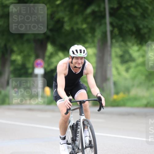 15.06.2025 - 7 Türme Triathlon Yannick Fuchs http://msf.ph/oto/7966675 15.06.2025 11:17:57 Radfahren 262, 273, 316 meine-sportfotos.de