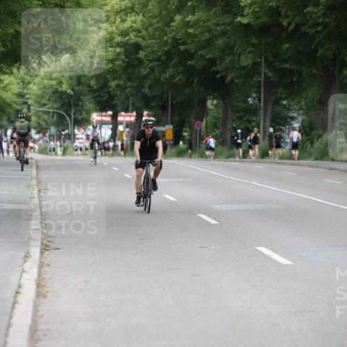 15.06.2025 - 7 Türme Triathlon Yannick Fuchs http://msf.ph/oto/7966685 15.06.2025 14:08:43 Radfahren 294 meine-sportfotos.de