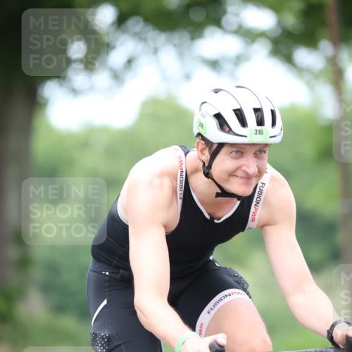 15.06.2025 - 7 Türme Triathlon Yannick Fuchs http://msf.ph/oto/7966696 15.06.2025 11:17:58 Radfahren 262, 273, 274, 316 meine-sportfotos.de