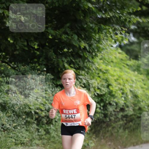 15.06.2025 - REWE Women's Run Jannik Wohlers http://msf.ph/oto/7966733 15.06.2025 10:01:48 Laufen 5447 meine-sportfotos.de