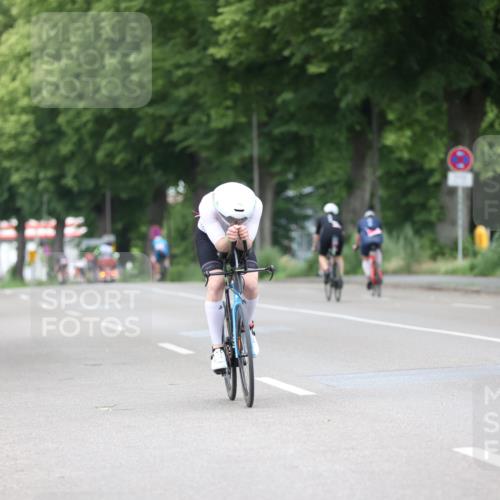15.06.2025 - 7 Türme Triathlon Yannick Fuchs http://msf.ph/oto/7966743 15.06.2025 11:18:25 Radfahren 215 meine-sportfotos.de