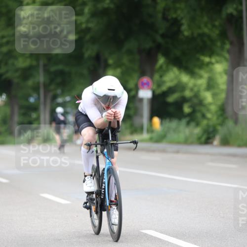 15.06.2025 - 7 Türme Triathlon Yannick Fuchs http://msf.ph/oto/7966750 15.06.2025 11:18:25 Radfahren 215 meine-sportfotos.de