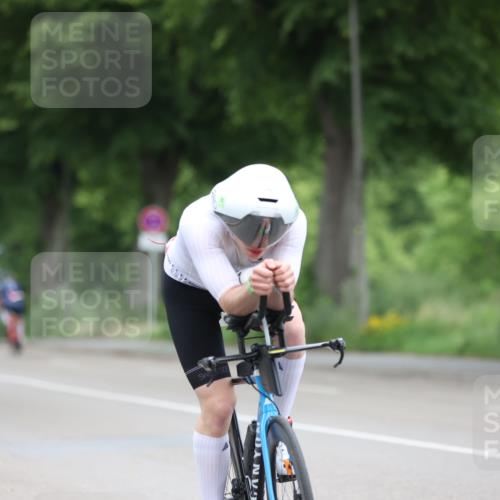 15.06.2025 - 7 Türme Triathlon Yannick Fuchs http://msf.ph/oto/7966760 15.06.2025 11:18:25 Radfahren 215 meine-sportfotos.de