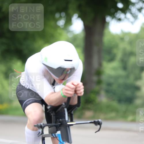 15.06.2025 - 7 Türme Triathlon Yannick Fuchs http://msf.ph/oto/7966777 15.06.2025 11:18:26 Radfahren 215 meine-sportfotos.de