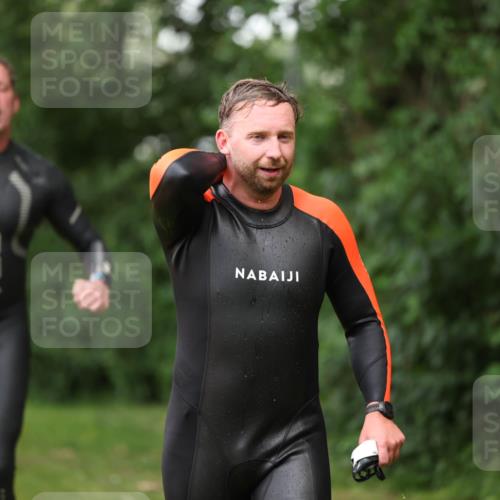 15.06.2025 - 7 Türme Triathlon Michael Strokosch http://msf.ph/oto/7966799 15.06.2025 12:21:03 Schwimmen 434, 557, 568, 592, 597, 625, 674 meine-sportfotos.de