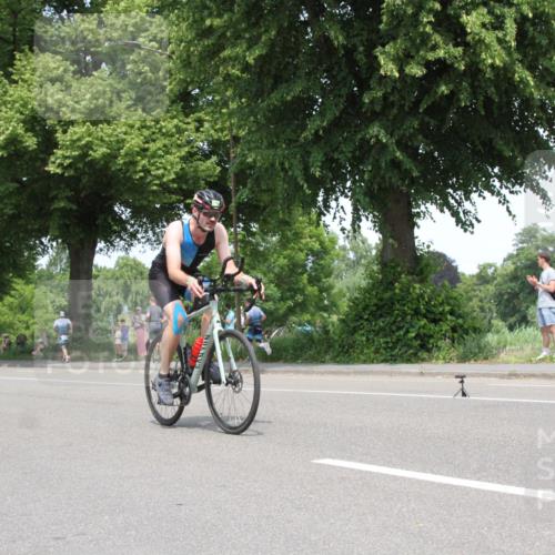 15.06.2025 - 7 Türme Triathlon Yannick Fuchs http://msf.ph/oto/7966800 15.06.2025 13:20:16 Radfahren  meine-sportfotos.de