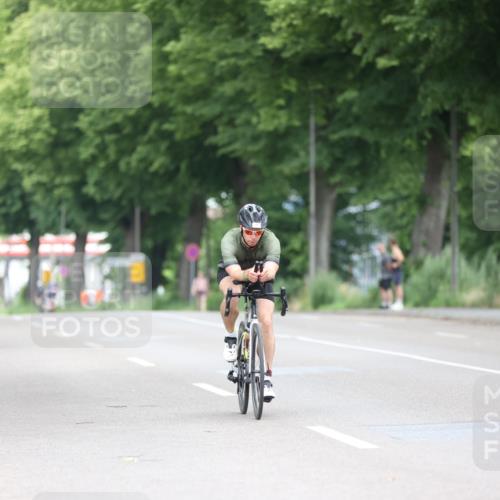 15.06.2025 - 7 Türme Triathlon Yannick Fuchs http://msf.ph/oto/7966805 15.06.2025 11:18:37 Radfahren 264 meine-sportfotos.de