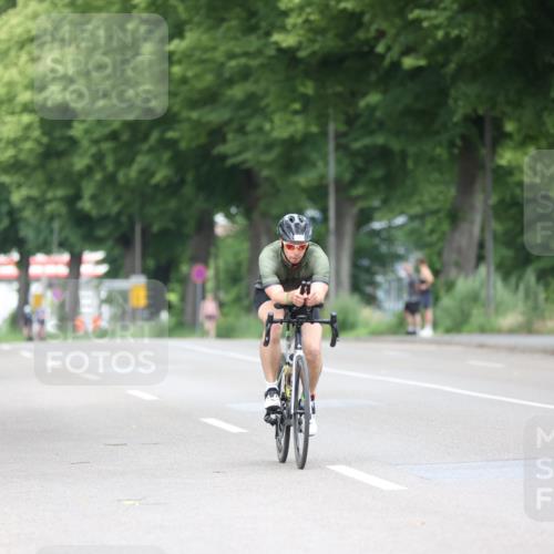 15.06.2025 - 7 Türme Triathlon Yannick Fuchs http://msf.ph/oto/7966814 15.06.2025 11:18:38 Radfahren 264 meine-sportfotos.de