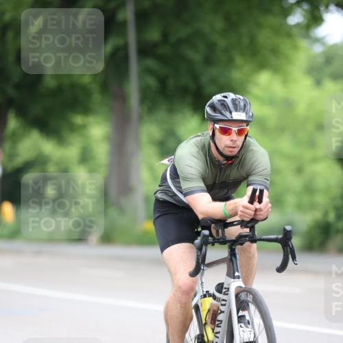 15.06.2025 - 7 Türme Triathlon Yannick Fuchs http://msf.ph/oto/7966846 15.06.2025 11:18:39 Radfahren 264 meine-sportfotos.de