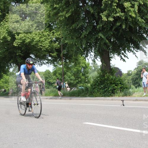15.06.2025 - 7 Türme Triathlon Yannick Fuchs http://msf.ph/oto/7966883 15.06.2025 13:21:00 Radfahren  meine-sportfotos.de