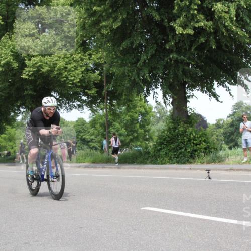 15.06.2025 - 7 Türme Triathlon Yannick Fuchs http://msf.ph/oto/7966930 15.06.2025 13:21:19 Radfahren  meine-sportfotos.de