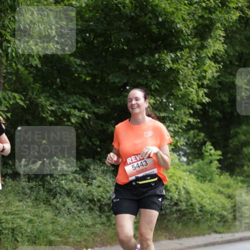 15.06.2025 - REWE Women's Run Jannik Wohlers http://msf.ph/oto/7966958 15.06.2025 10:02:01 Laufen 5443 meine-sportfotos.de