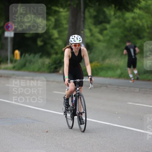 15.06.2025 - 7 Türme Triathlon Yannick Fuchs http://msf.ph/oto/7966959 15.06.2025 14:11:02 Radfahren  meine-sportfotos.de