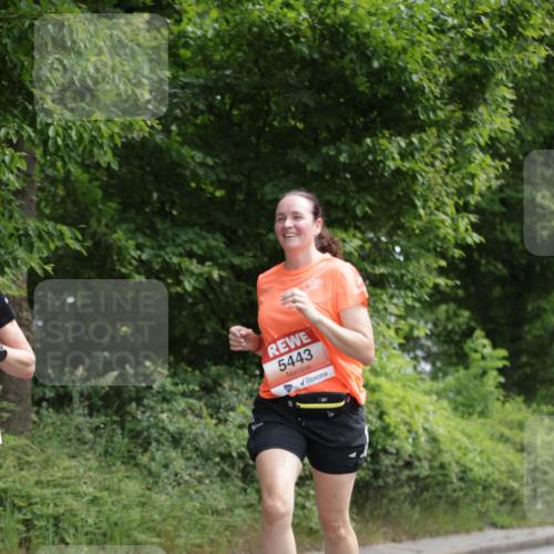 15.06.2025 - REWE Women's Run Jannik Wohlers http://msf.ph/oto/7966970 15.06.2025 10:02:01 Laufen 5443 meine-sportfotos.de