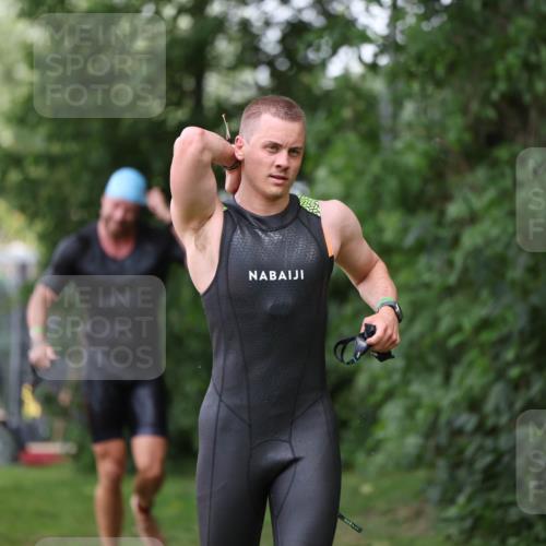15.06.2025 - 7 Türme Triathlon Michael Strokosch http://msf.ph/oto/7966981 15.06.2025 12:21:26 Schwimmen 390, 492, 515, 534, 626, 665, 674, 680 meine-sportfotos.de