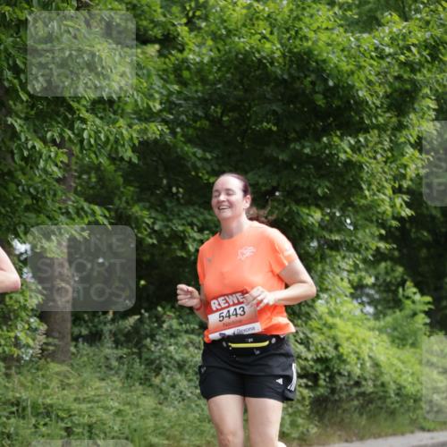 15.06.2025 - REWE Women's Run Jannik Wohlers http://msf.ph/oto/7966982 15.06.2025 10:02:01 Laufen 5443 meine-sportfotos.de