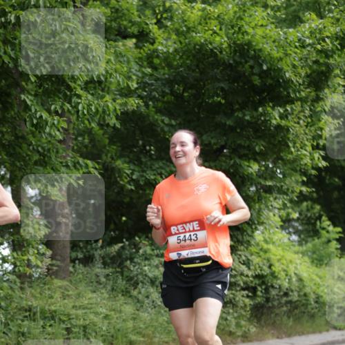 15.06.2025 - REWE Women's Run Jannik Wohlers http://msf.ph/oto/7966986 15.06.2025 10:02:02 Laufen 5443 meine-sportfotos.de