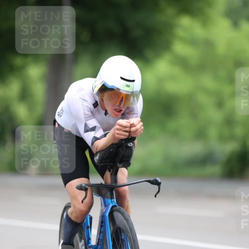15.06.2025 - 7 Türme Triathlon Yannick Fuchs http://msf.ph/oto/7967014 15.06.2025 11:19:43 Radfahren 282 meine-sportfotos.de