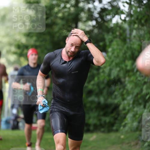 15.06.2025 - 7 Türme Triathlon Michael Strokosch http://msf.ph/oto/7967018 15.06.2025 12:21:28 Schwimmen 390, 492, 515, 534, 626, 664, 665, 680 meine-sportfotos.de