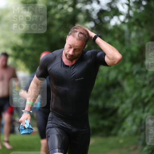 15.06.2025 - 7 Türme Triathlon Michael Strokosch http://msf.ph/oto/7967034 15.06.2025 12:21:29 Schwimmen 390, 492, 515, 534, 626, 664, 665, 680 meine-sportfotos.de