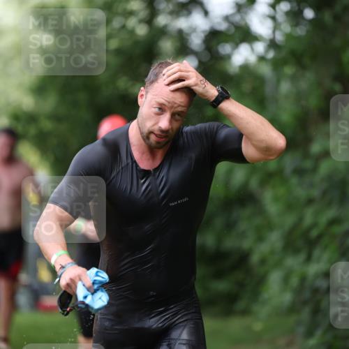 15.06.2025 - 7 Türme Triathlon Michael Strokosch http://msf.ph/oto/7967035 15.06.2025 12:21:29 Schwimmen 390, 492, 515, 534, 626, 664, 665, 680 meine-sportfotos.de